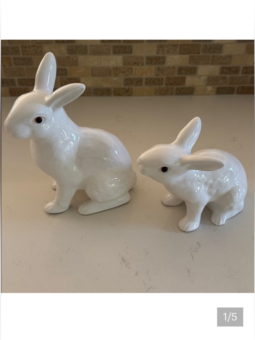 White Ceramic Bunny Figurines Set of 2 New 🐇 🐇